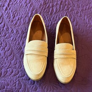 Universal Thread Tan Loafers